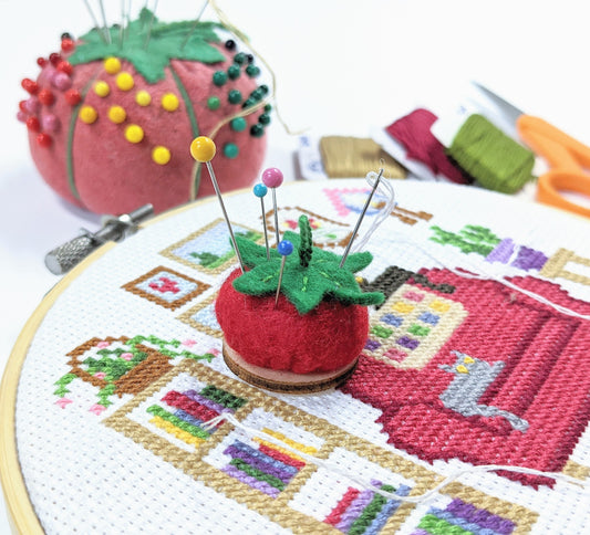 Tiny Tomato Pincushion Needle Minder