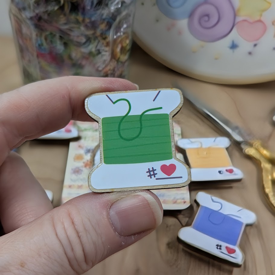 Rainbow Bobbin Needle Minder