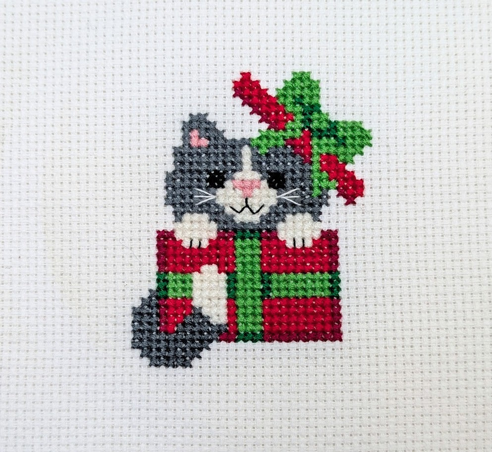 Christmas Cat Gift Box Cross Stitch Pattern
