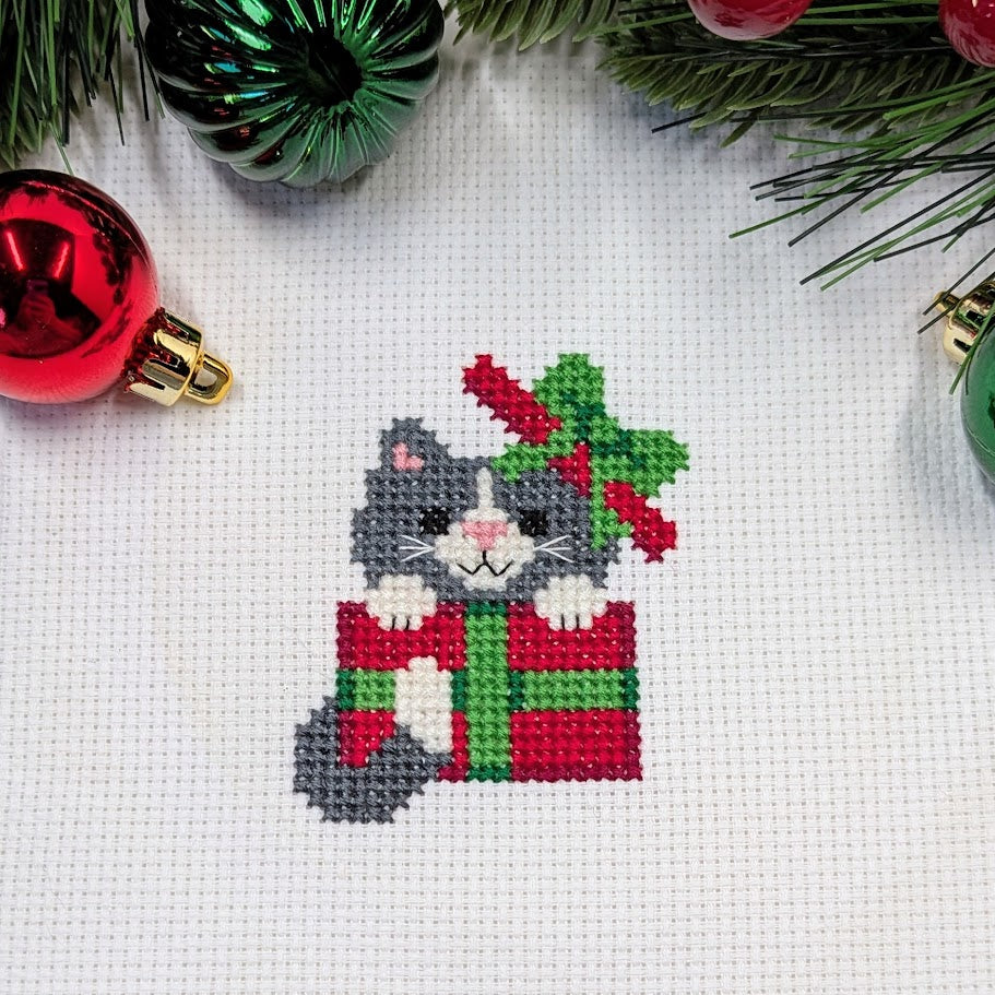 Christmas Cat Gift Box Cross Stitch Pattern