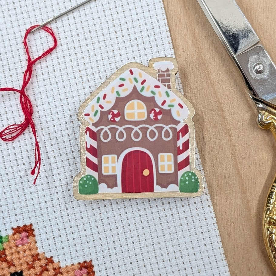 Gingerbread House Needle Minder