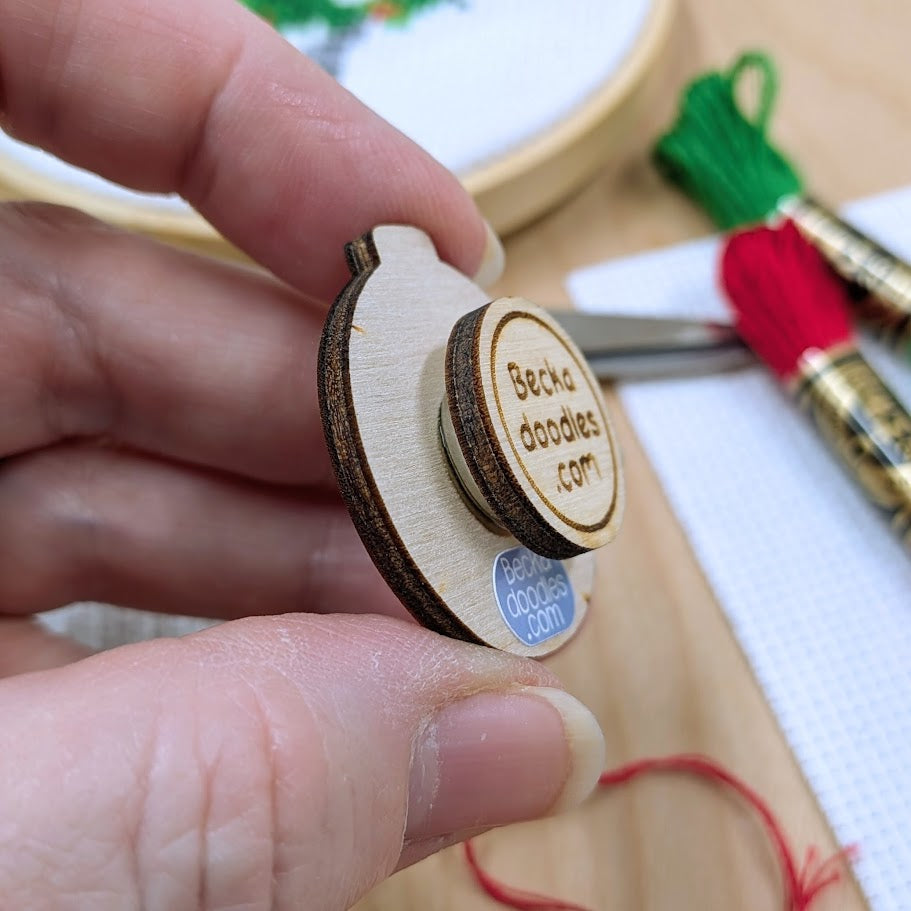 Stitched Christmas Tree Needle Minder