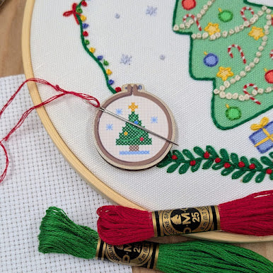 Stitched Christmas Tree Needle Minder