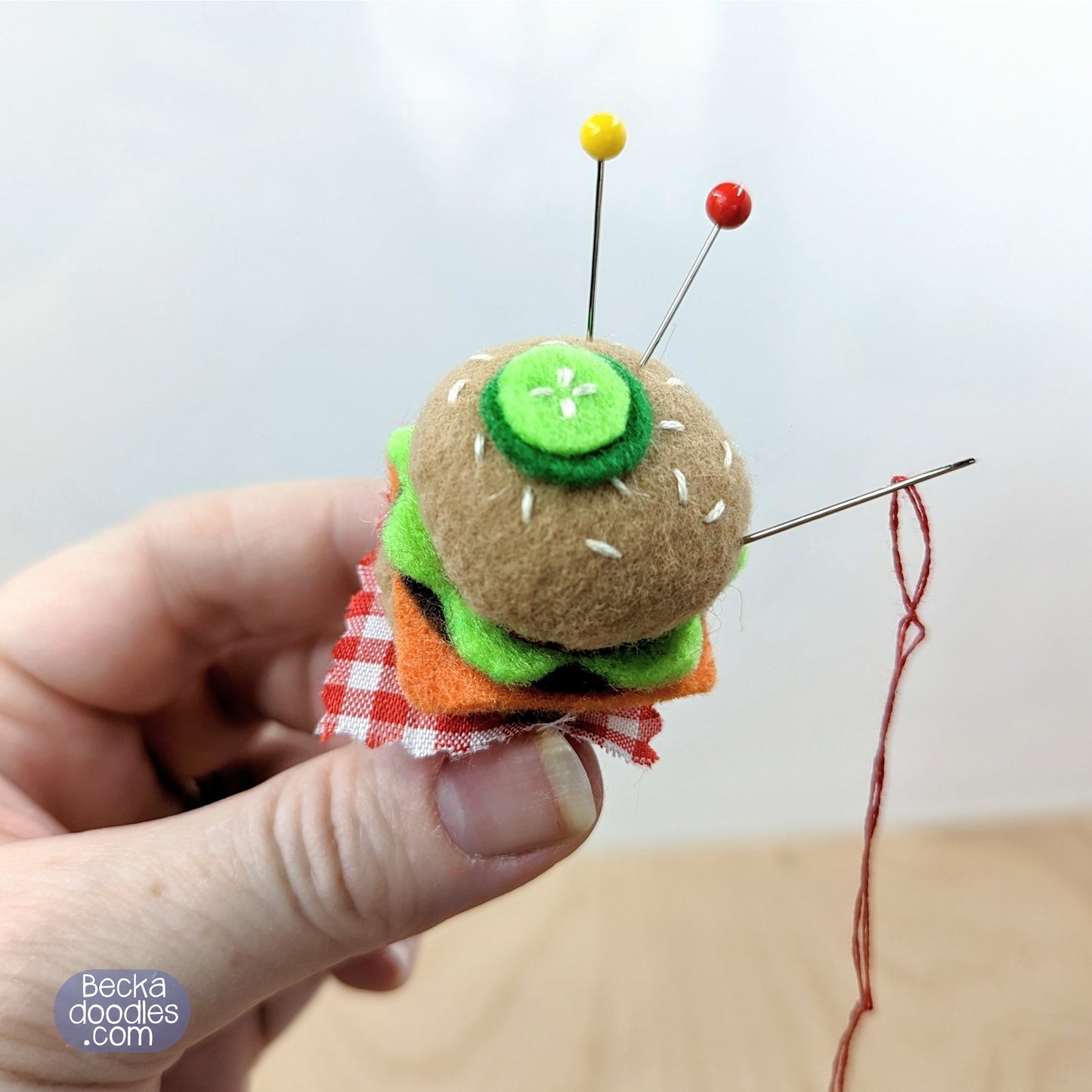 Hamburger Pincushion Needle Minder