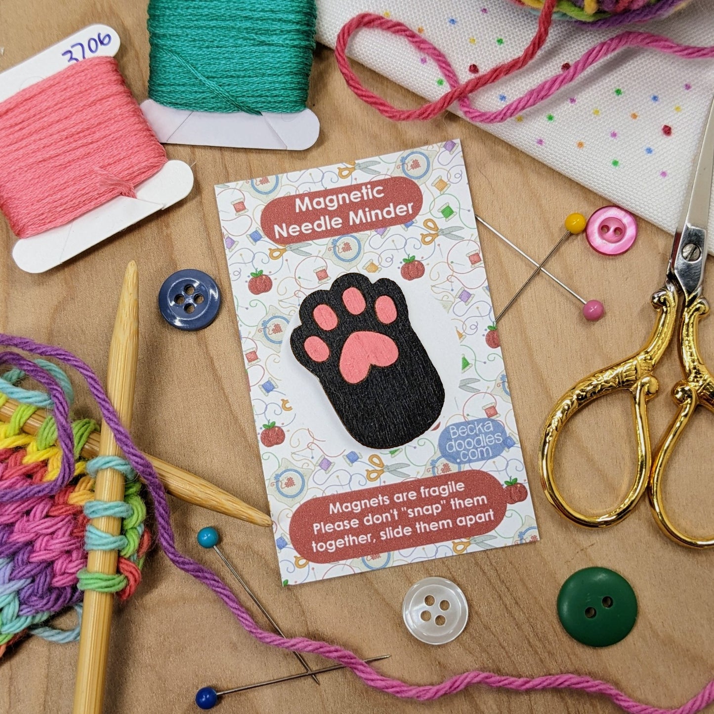 Toe Beans Cat Paw Needle Minder