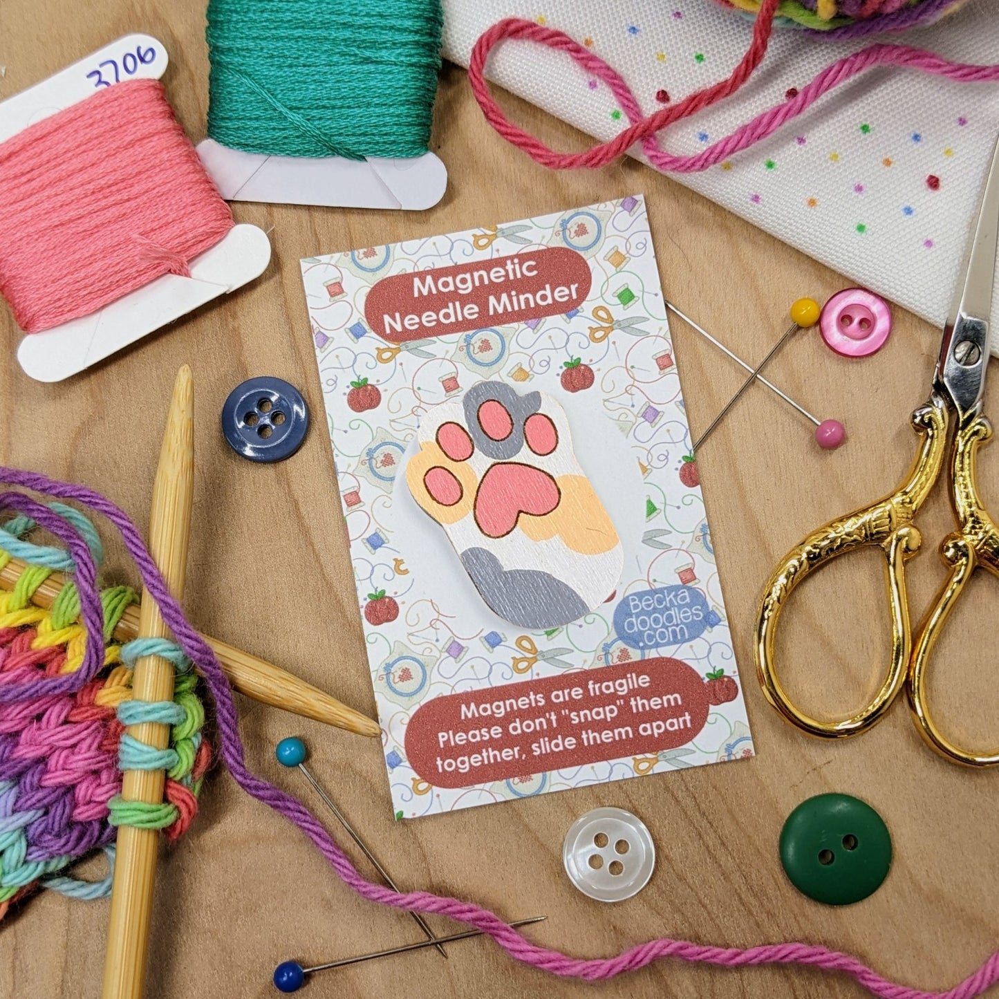 Toe Beans Cat Paw Needle Minder