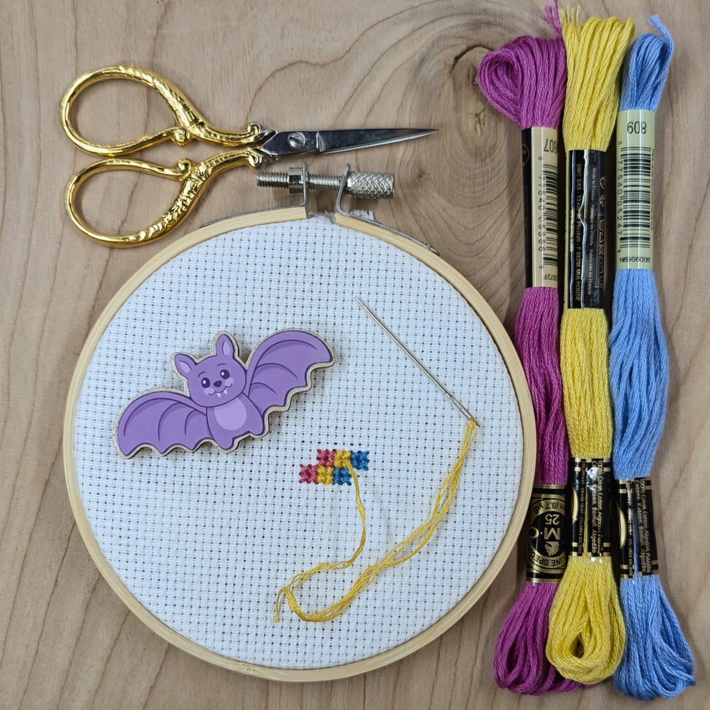 Purple Bat Needle Minder