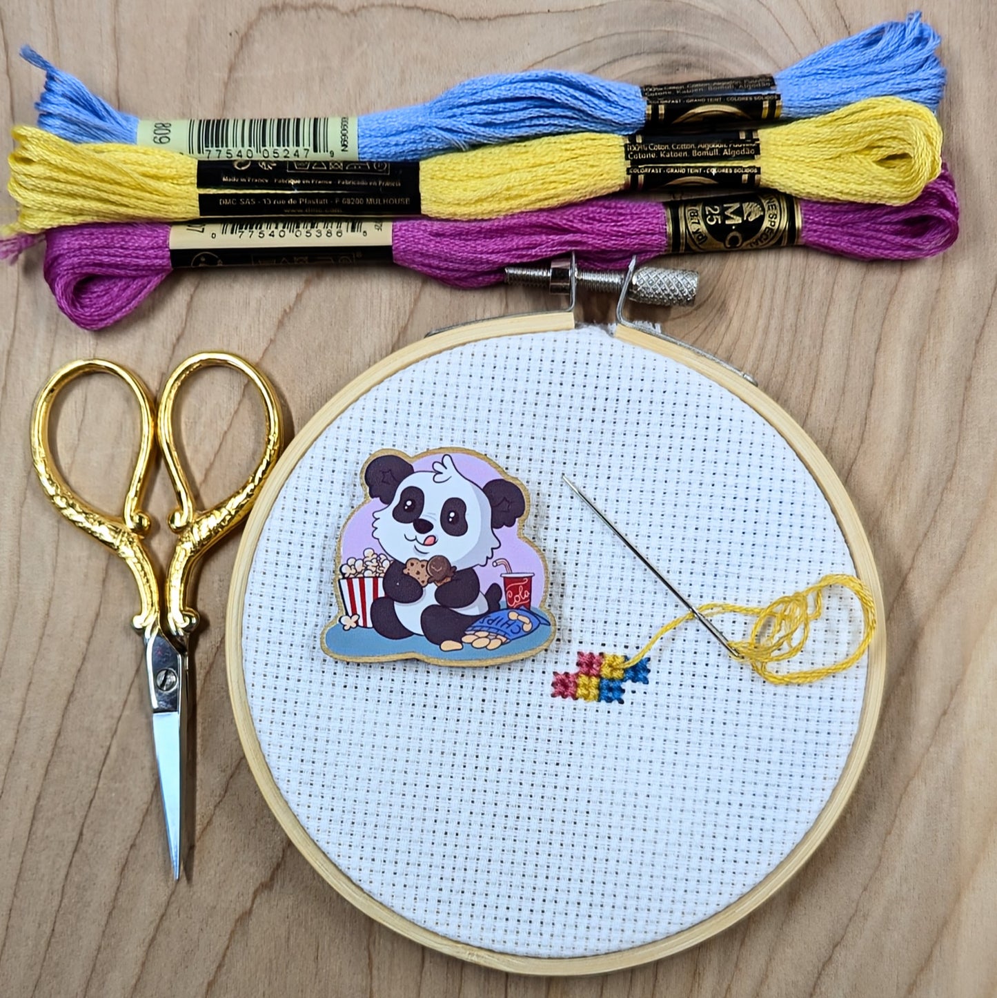 Snack Panda Needle Minder